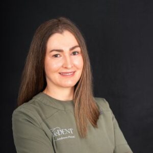 Dr. Andreea Pavel